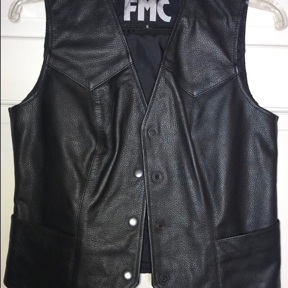 Leather vest - Picture 1 of 3